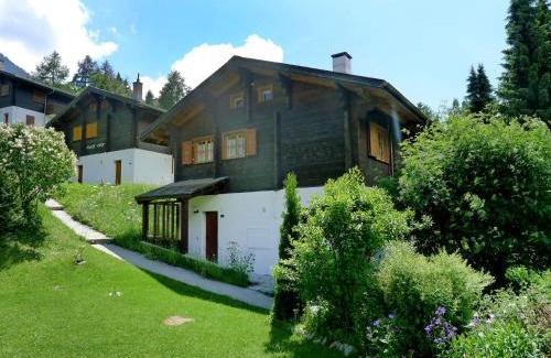 St. Niklaus Ski Chalet | Family-Friendly Chalet Allegra: Explore Comfort and Quality