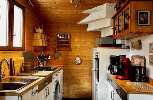 Huez-en-Oisans Ski Chalet | Chalet Martine: Mountain View with Garden Terrace & BBQ