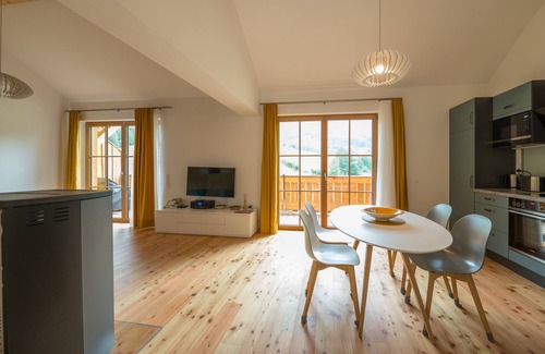 Puchberg Am Schneeberg Ski Chalet | Experience Chalet am Schneeberg See with Lake Views