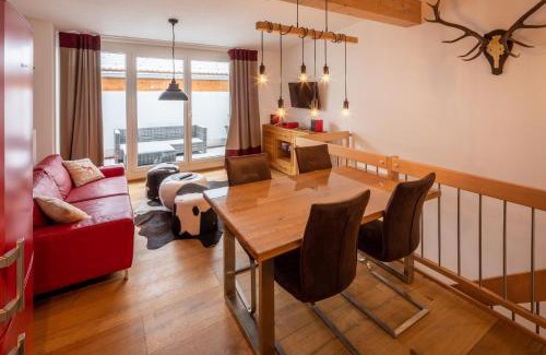 Steinach Apartment | Family-Friendly Retreat at Chalet am Breitenberg - Rated 9/10