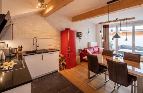 Steinach Apartment | Family-Friendly Retreat at Chalet am Breitenberg - Rated 9/10