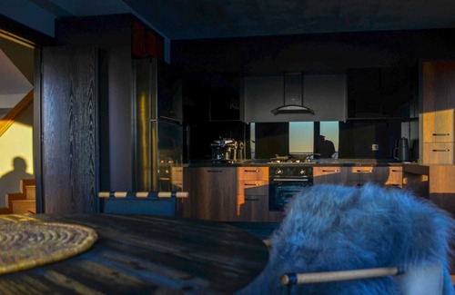 Melikgazi House | Experience Chalet Argaeus: Delightful Alpine Retreat