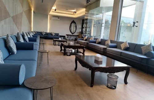 Riyadh Ski Chalet | Event Ready Chalet Aryaf with Inviting Pool Amenities
