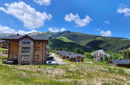 Jasna Apartment | Inviting Chalet ASKALA JASNÁ 3 with Ocean View & Spa