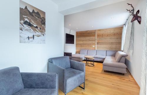 Schonbach Ski Chalet | Relaxing Chalet in Neukirchen am Großvenediger with Sauna