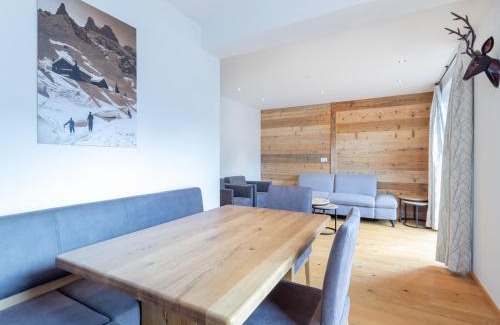 Schonbach Ski Chalet | Relaxing Chalet in Neukirchen am Großvenediger with Sauna