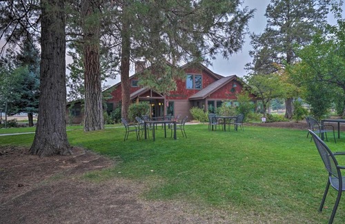 Klamath Falls House | Escape to Chalet at Running Y Resort with Hot Tub & Pool