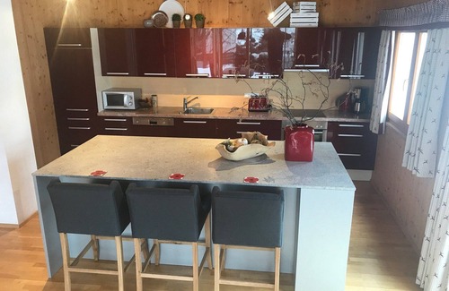 Russbach am Pass Gschuett Ski Chalet | Scenic Chalet 'Skiblickhaus' with Private Terrace & Wi-Fi
