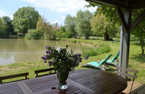 Chateau-Voue House | Peaceful Chalet by the Pond near Educational Farm