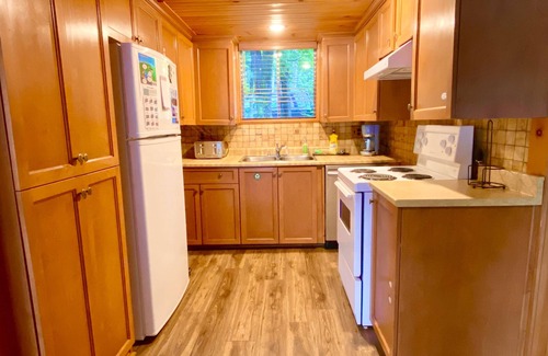 Saint Come Ski Chalet | Scenic Chalet au Bord de Leau Near Hiking and Ski Trails