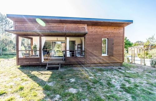 Tosse Ski Chalet | Idyllic Chalet au Coeur des Pins: Perfect for Ocean Adventures