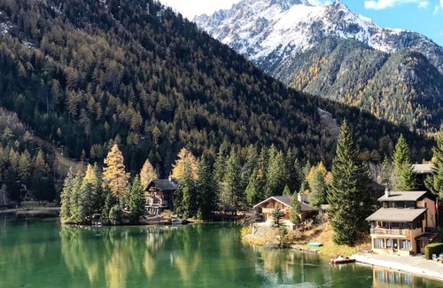 Champex-Lac Ski Chalet | Chalet au Paradis: Relax with Hot Tub, Sauna & Garden Views