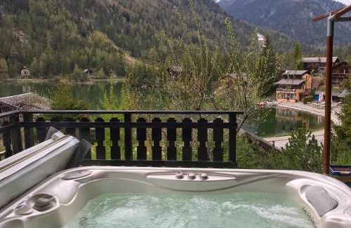 Champex-Lac Ski Chalet | Chalet au Paradis: Relax with Hot Tub, Sauna & Garden Views