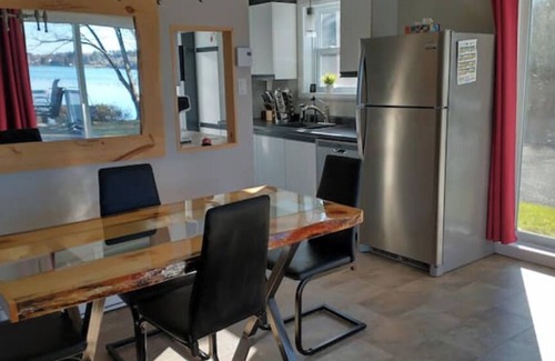 Asbestos Ski Chalet | Chalet Au Quai des 3 Lacs. Waterfront with SPA at Val des Sources.