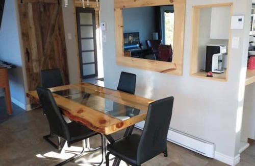 Asbestos Ski Chalet | Chalet Au Quai des 3 Lacs. Waterfront with SPA at Val des Sources.