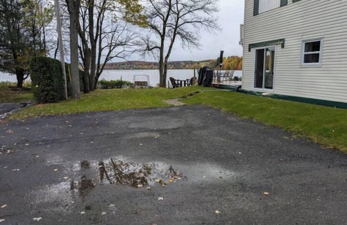 Asbestos Ski Chalet | Chalet Au Quai des 3 Lacs. Waterfront with SPA at Val des Sources.