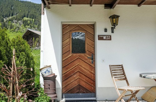 Grindelwald Apartment | Relax at Chalet Auf dem Vogelstein with Stunning Lake Views
