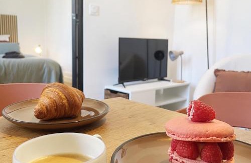 Chantilly Apartment | Chalet Aux Oiseaux - by La Boite en Plus