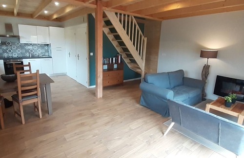 Gouezec House | Experience a Private Hot Tub Near the Canal - Rated 10/10