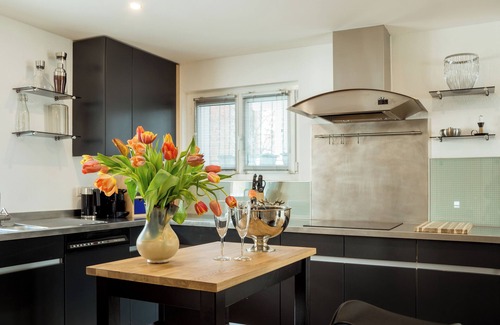Andermatt Ski Chalet | Chalet Azzurro: Alpine Retreat for Families & Pets