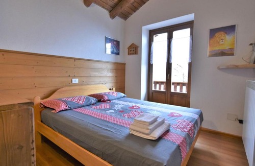Mello Ski Chalet | Scenic Chalet Baita Lake View - Rated 9.6/10 & Pet Friendly