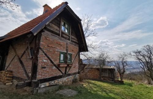 Uzice Ski Chalet | Pet-Friendly Chalet Belino with Hot Tub & Top Reviews