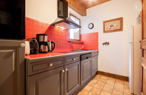 Sainte-Foy-Tarentaise House | Discover Chalet Bellacomba-Monal: Family-Friendly Retreat