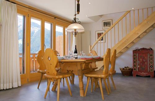Wengen Apartment | Elegant Chalet Bella Vista 12 - Penthouse Retreat Awaits