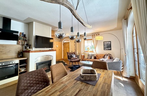 Kitzbuehel Apartment | Relax at Chalet Belle Kitz: Pool, Ocean View & Breakfast
