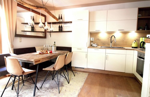Kitzbuehel Apartment | Relax at Chalet Belle Kitz: Pool, Ocean View & Breakfast