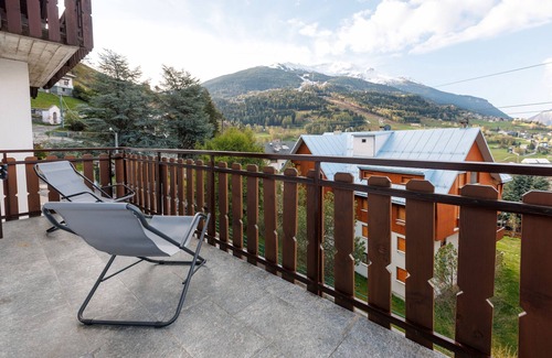 Bormio Ski Chalet | Chalet 'Beppe' with Mountain View, Shared Garden and Wi-Fi