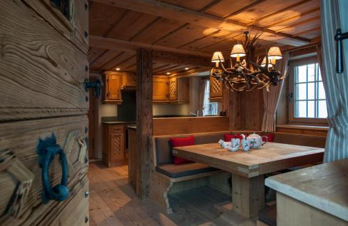 Sertig Dorfli Ski Chalet | Experience Chalet Berghof Sertig: 5-Star Family Retreat