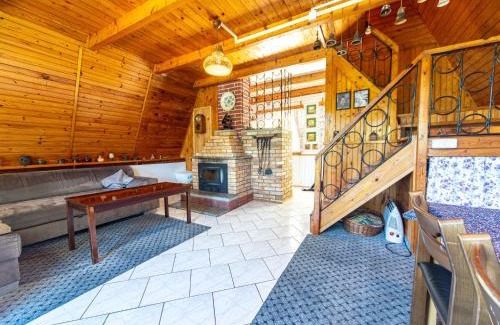 Strizovice Ski Chalet | Pet-Friendly Oceanfront Chalet Bily - Rated 9/10 by Guests