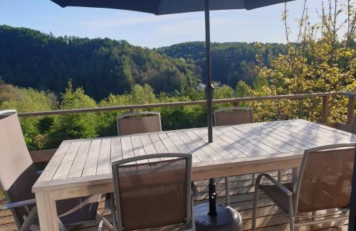 Houffalize House | Experience Oceanfront Bliss at Chalet Bonne Humeur