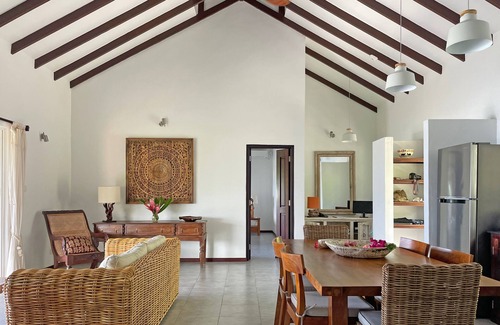 Anse Royale House | Ocean View Retreat at Chalet Bougainville with Free WIFI