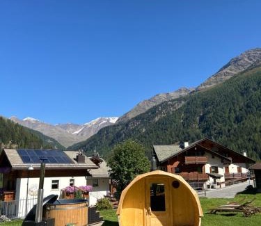 Santa Caterina Valfurva Apartment | Unmatched Comfort at Chalet Bucaneve with Pool & Breakfast