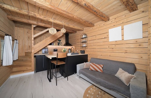 Montauban-de-Luchon Ski Chalet | Dreamy Chalet "Cabanelise" with Mountain Views & Terrace