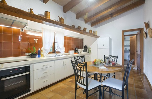 Pollensa Villa | Villa Cal Xino: Perfect Getaway Near Old Town with Pool