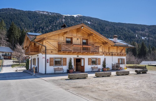 Sant'Antonio di Mavignola Ski Chalet | Cozy Chalet 'Camping Faè' with Mountain Views & Private Terrace