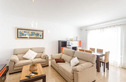 Can Picafort Ski Chalet | Chalet Can Parragó - Highly Rated and Family-Friendly Escape