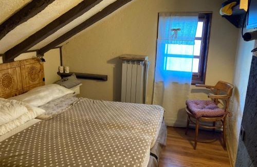 Sauze d'Oulx Apartment | Chalet Capannina: Oceanfront Retreat with Pet-Friendly Perks