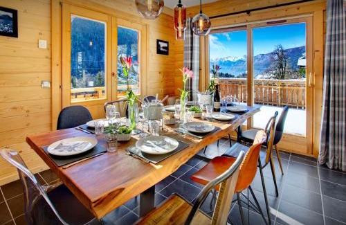 Saint-Jean-de-Sixt Ski Chalet | Discover Chalet Carter: Pet-Friendly Retreat with Hot Tub