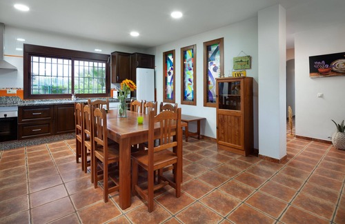 Canillas de Aceituno House | Serene Chalet "Casa la viña de la tireta" with Lake View