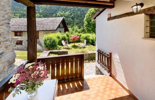 Ceppo Morelli House | Discover Chalet Casa dei Nonni: Pet Friendly & Family Ready