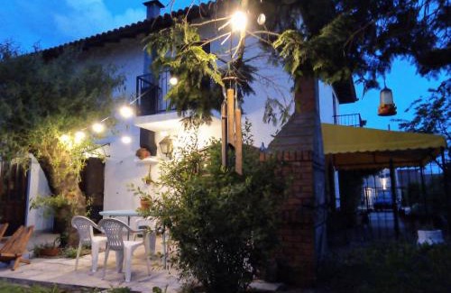 Mar del Plata House | Pet-Friendly Oceanfront Retreat: Chalet Caserón de Tejas