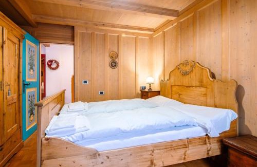 Penia Ski Chalet | Child-Friendly Chalet Cesa Galaldriel-3: Rated 9/10
