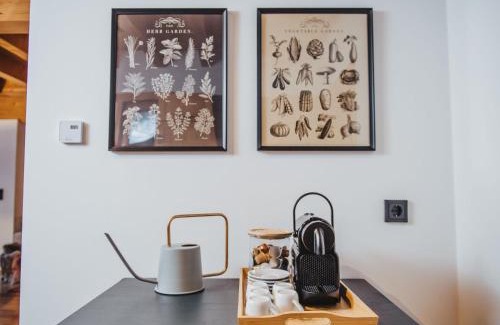 Bad Gastein Ski Chalet | Chalet 1018: Family-Friendly Retreat with Perfect Ratings