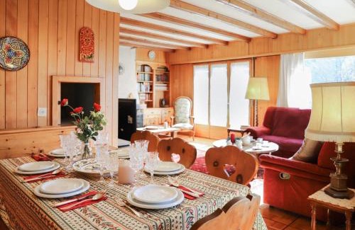 Alpe des Chaux Ski Chalet | Highly Rated Chalet Astrantia: Family-Friendly Retreat