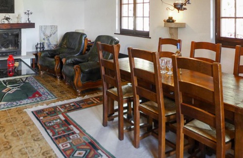 Mayens-de-Riddes Ski Chalet | Cozy Chalet Chante Neige: Pet & Child Friendly Retreat