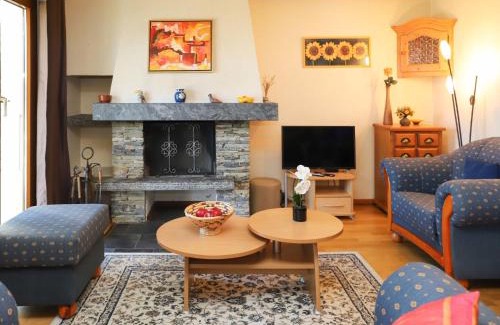 Lens Ski Chalet | Cozy Chalet Praline: Family & Pet-Friendly Retreat